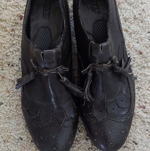 Like New Born Women's Bylenn Kiltie Tassel Slip-on Loafers